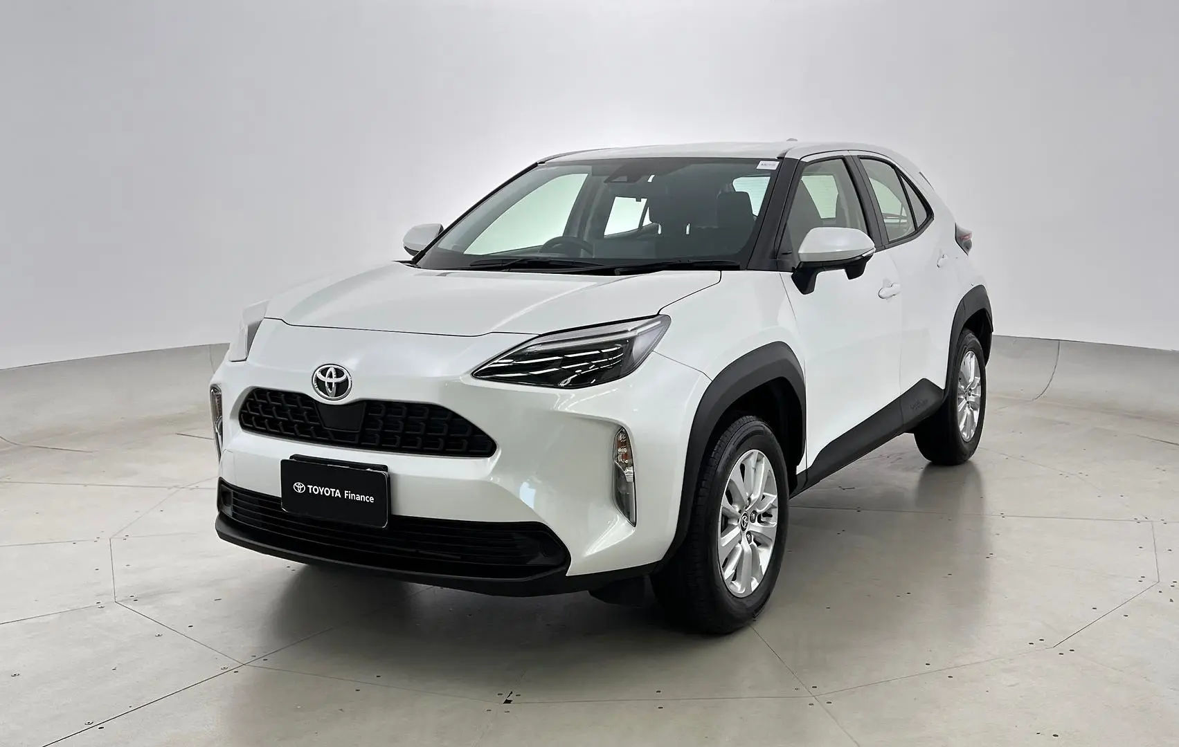 2023 Toyota Yaris Cross Gallery Image 8