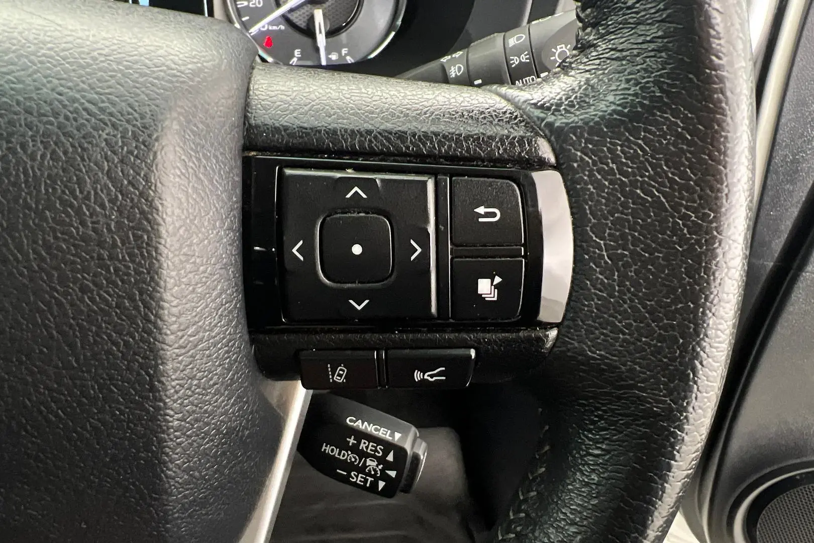 2020 Toyota Hilux Gallery Image 16