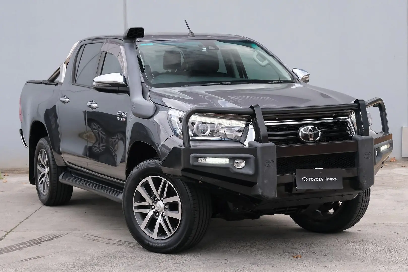 2020 Toyota Hilux Gallery Image 1