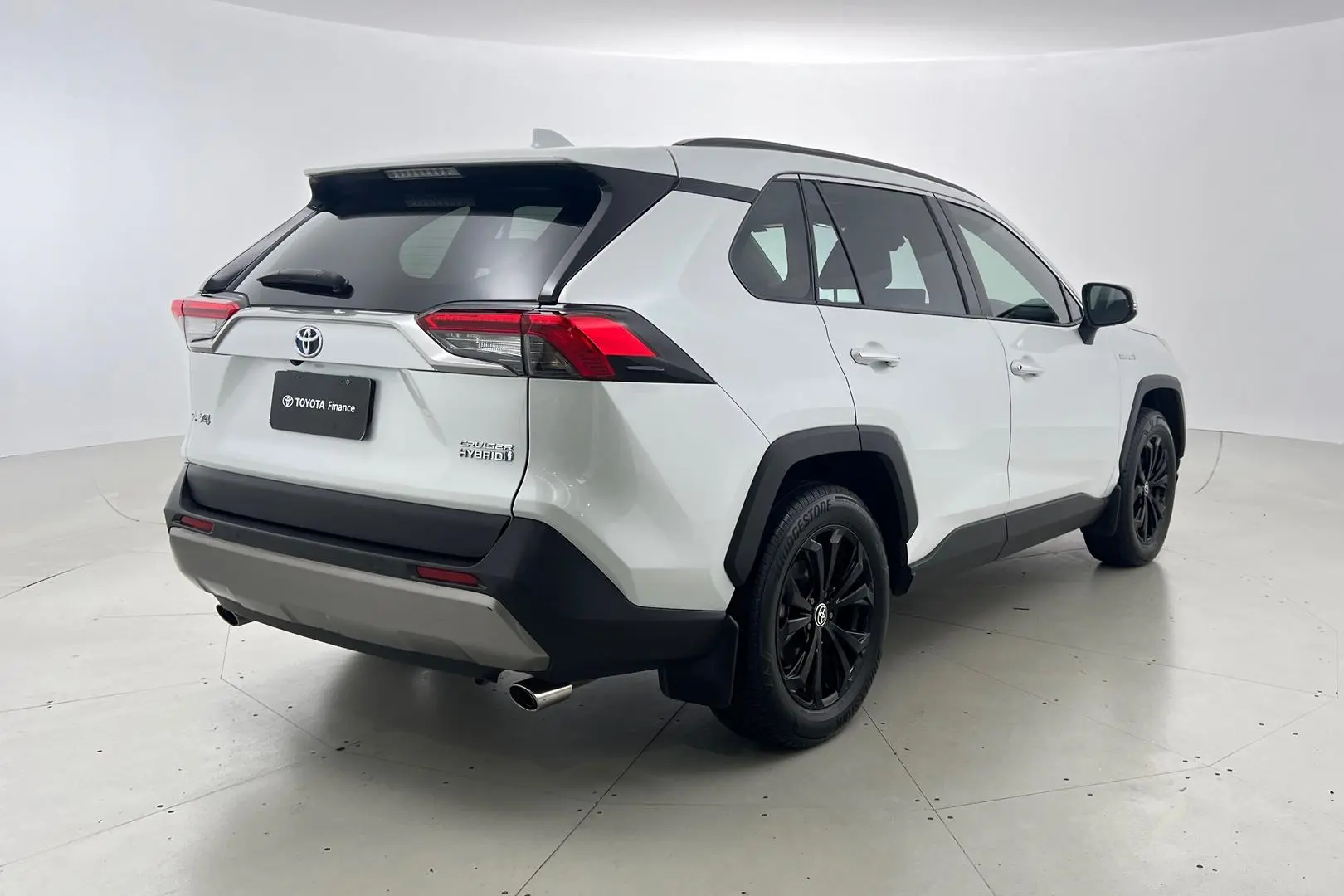 2023 Toyota RAV4 Gallery Image 4