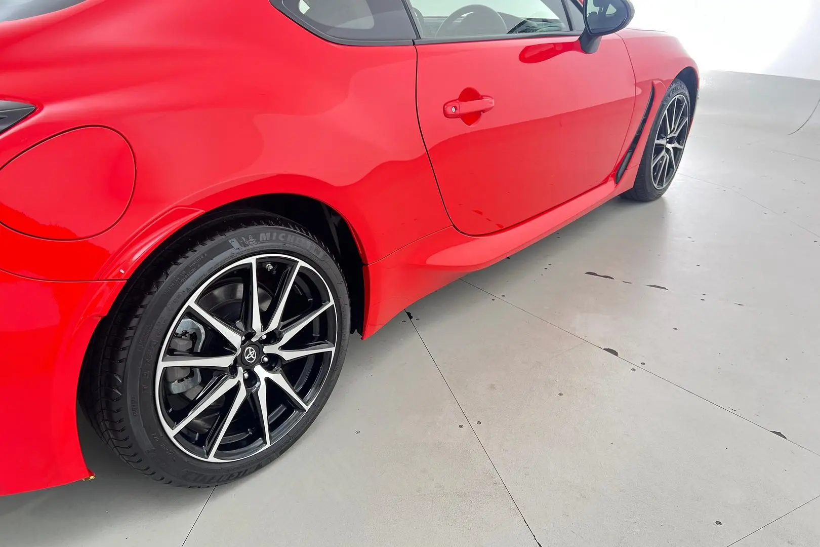 2024 Toyota GR86 Gallery Image 5