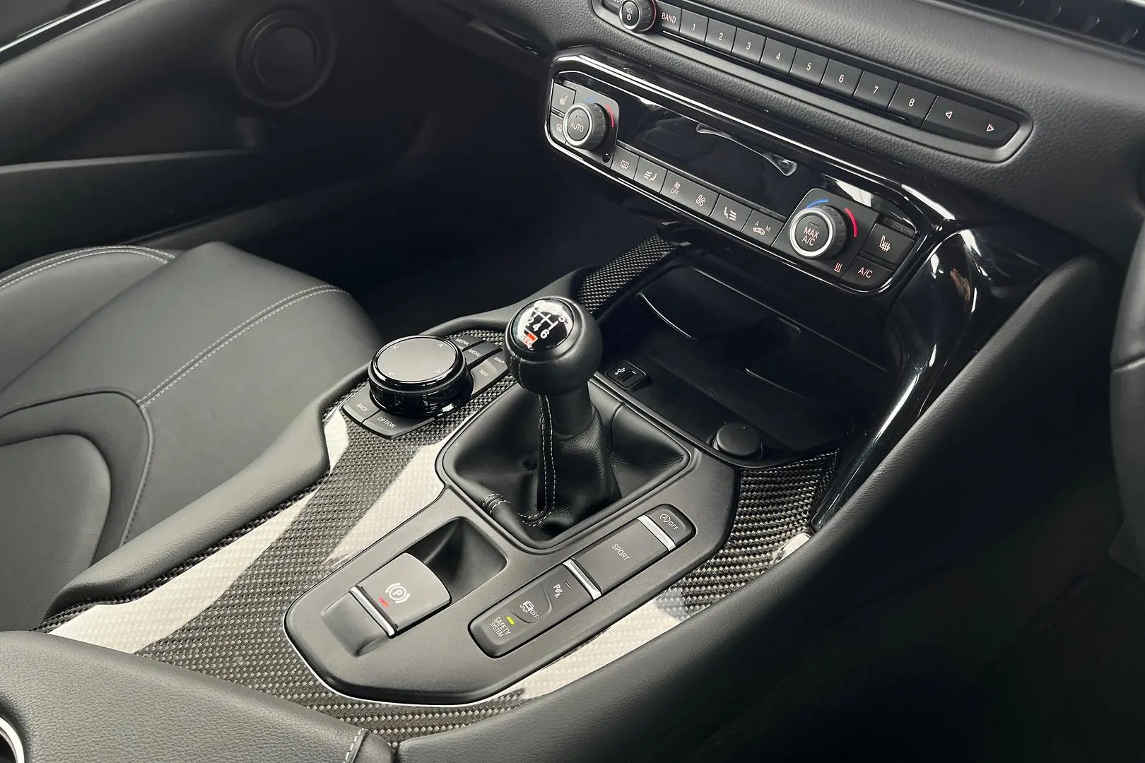 2023 Toyota Supra Gallery Image 14