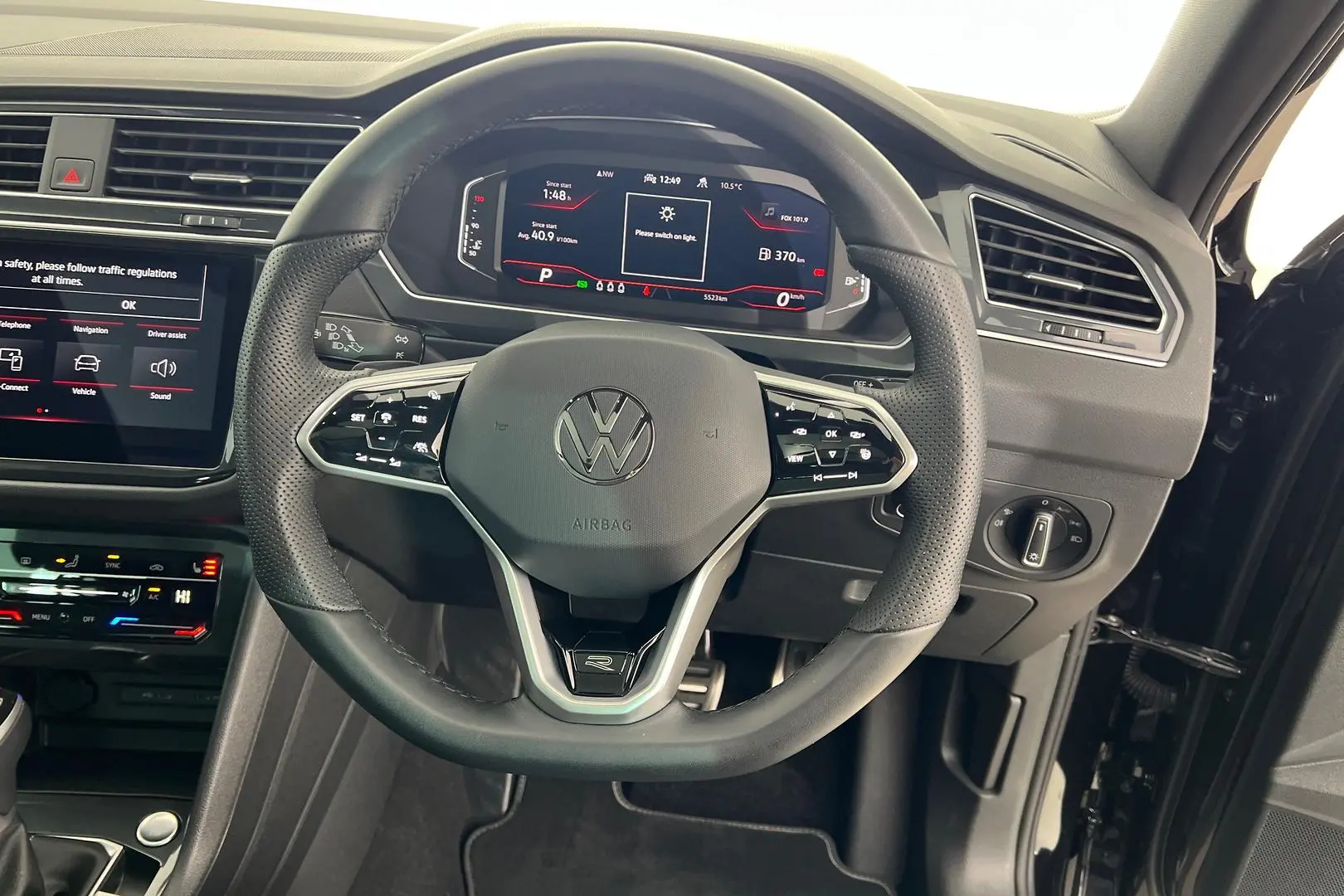 2024 Volkswagen Tiguan Gallery Image 16