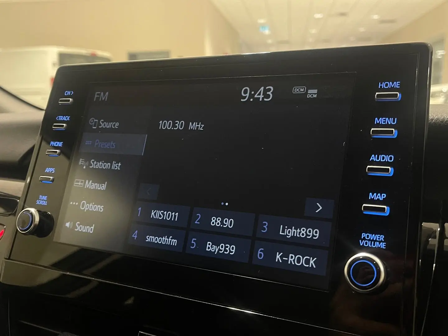 2021 Toyota Camry Gallery Image 16