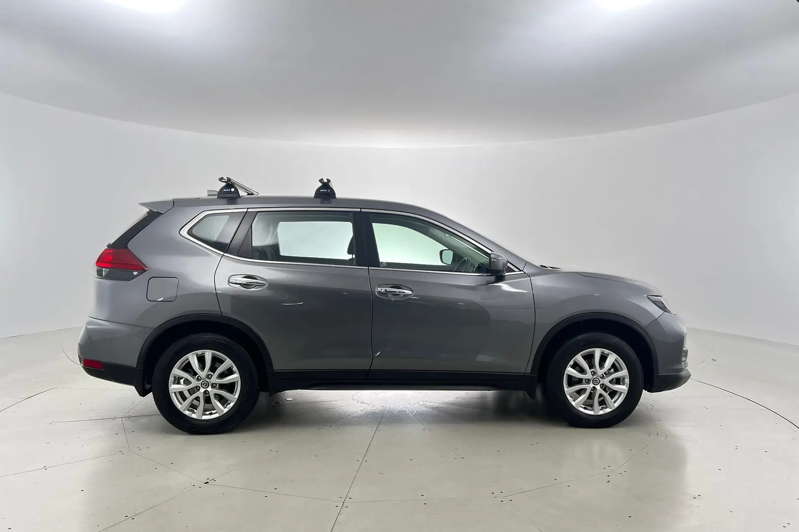 2021 Nissan X-TRAIL Gallery Image 7