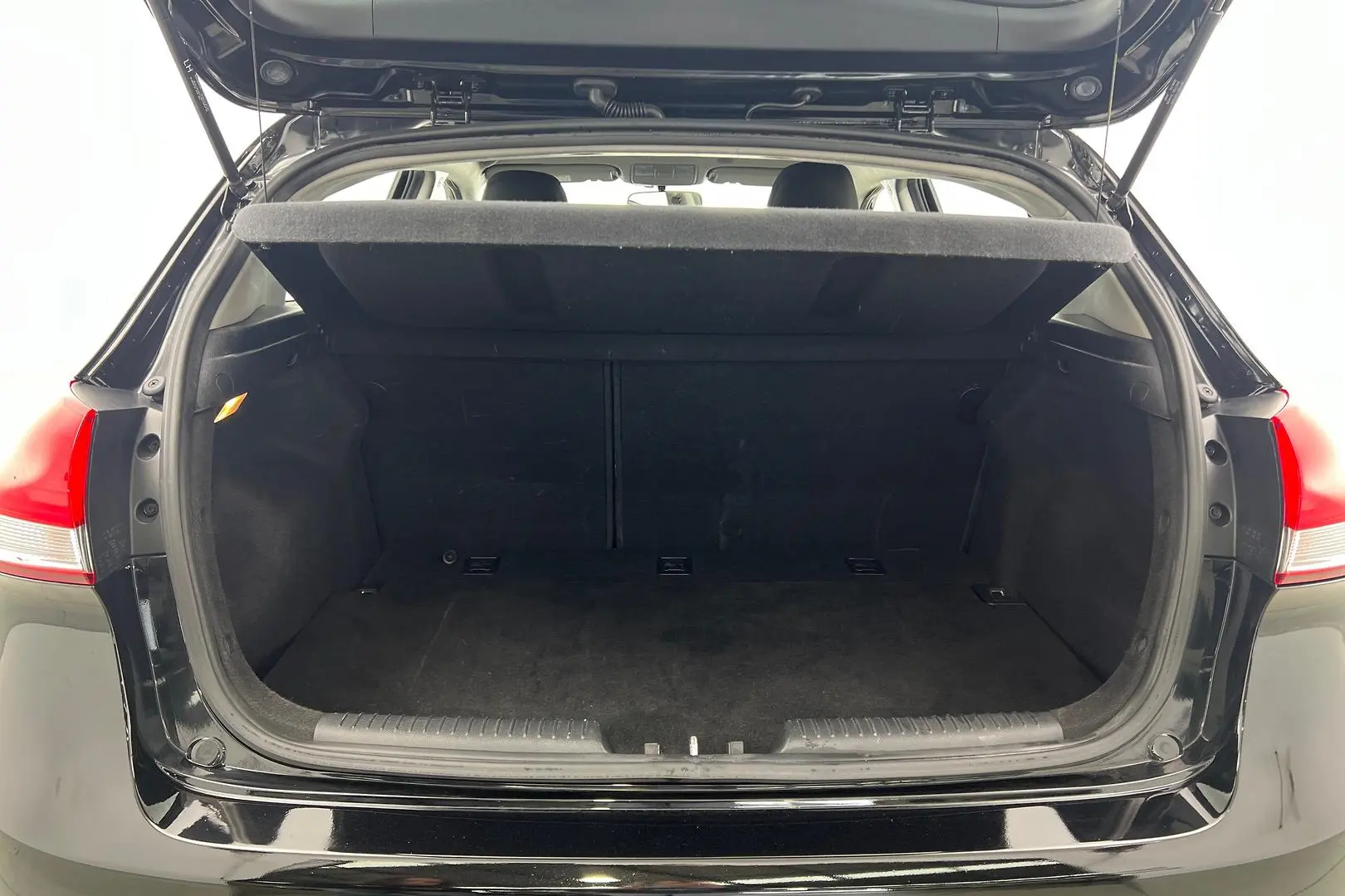 2016 Kia Cerato Gallery Image 17