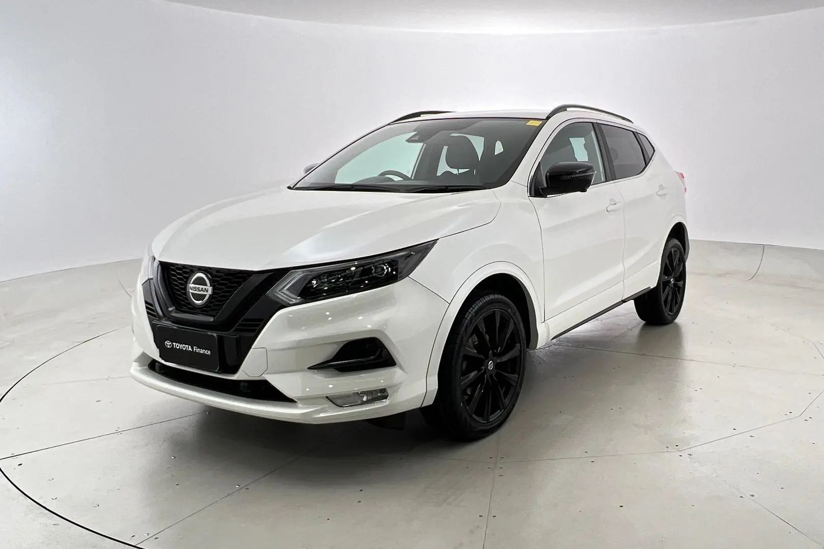 2020 Nissan QASHQAI Gallery Image 9