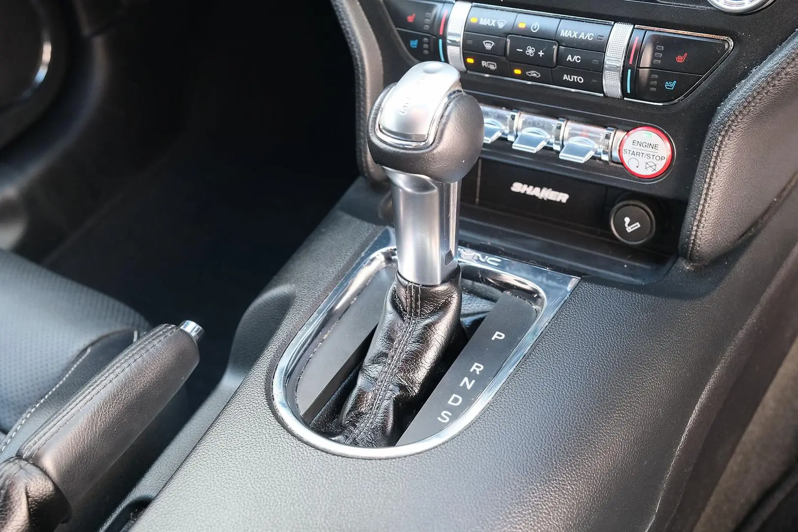 2016 Ford Mustang Gallery Image 17