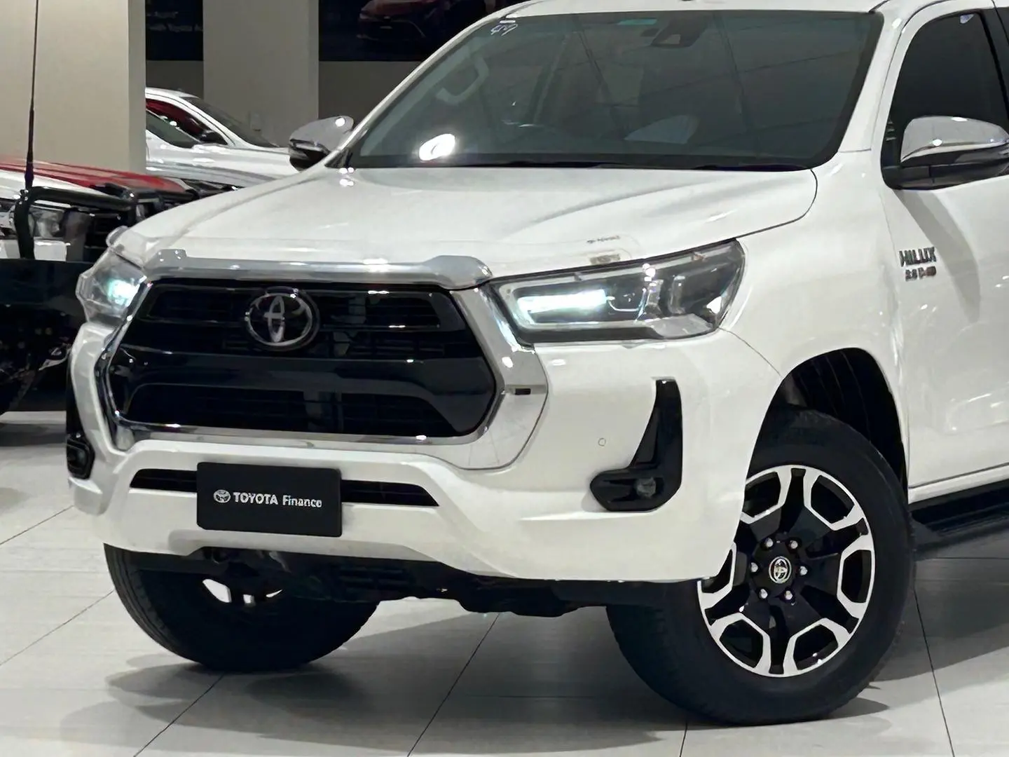 2021 Toyota Hilux Gallery Image 7