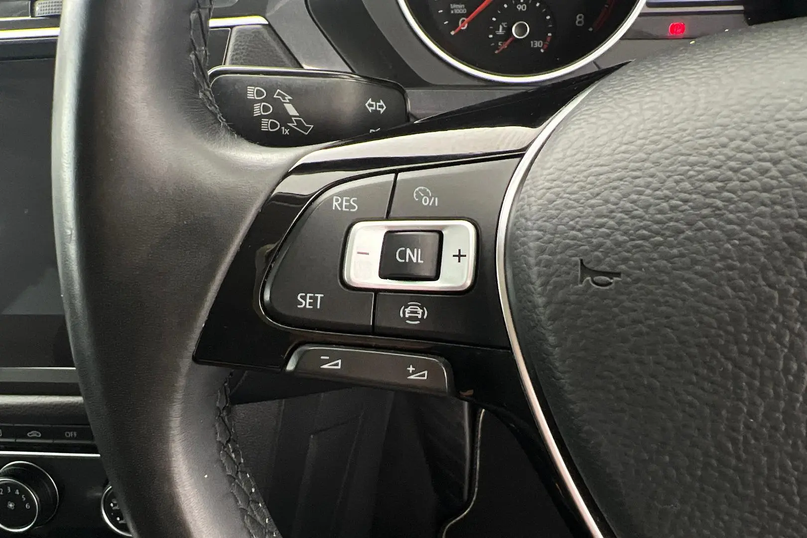 2019 Volkswagen Tiguan Gallery Image 16