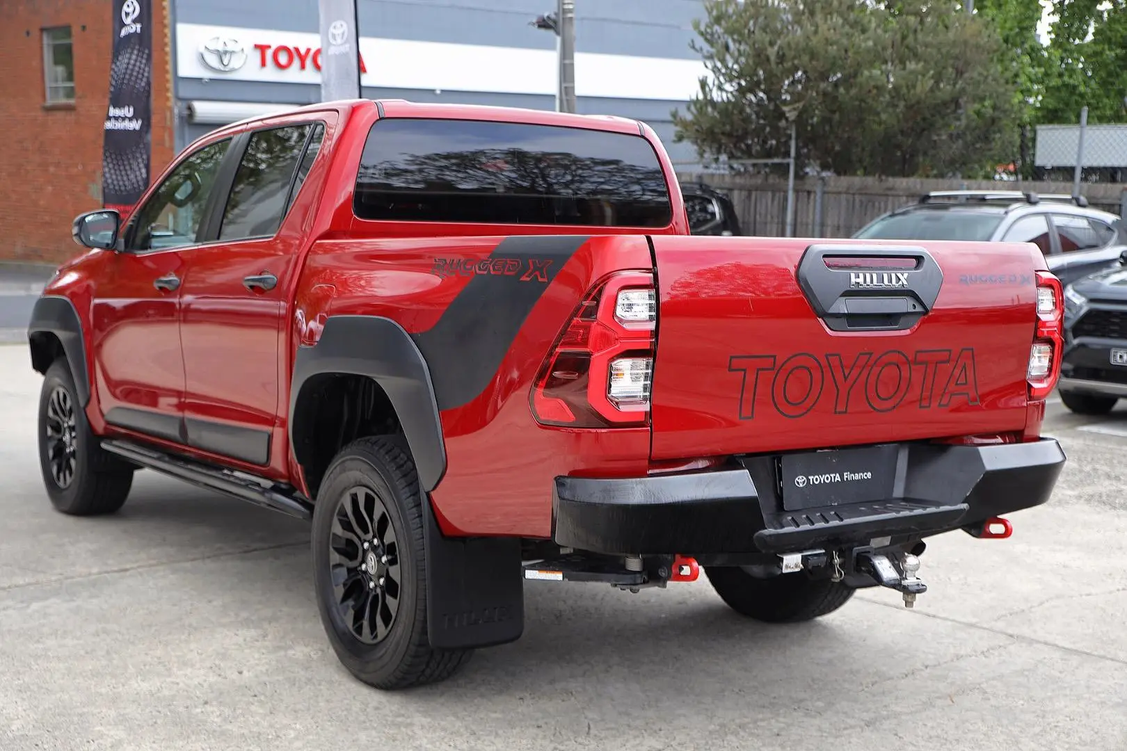 2021 Toyota Hilux Image 2