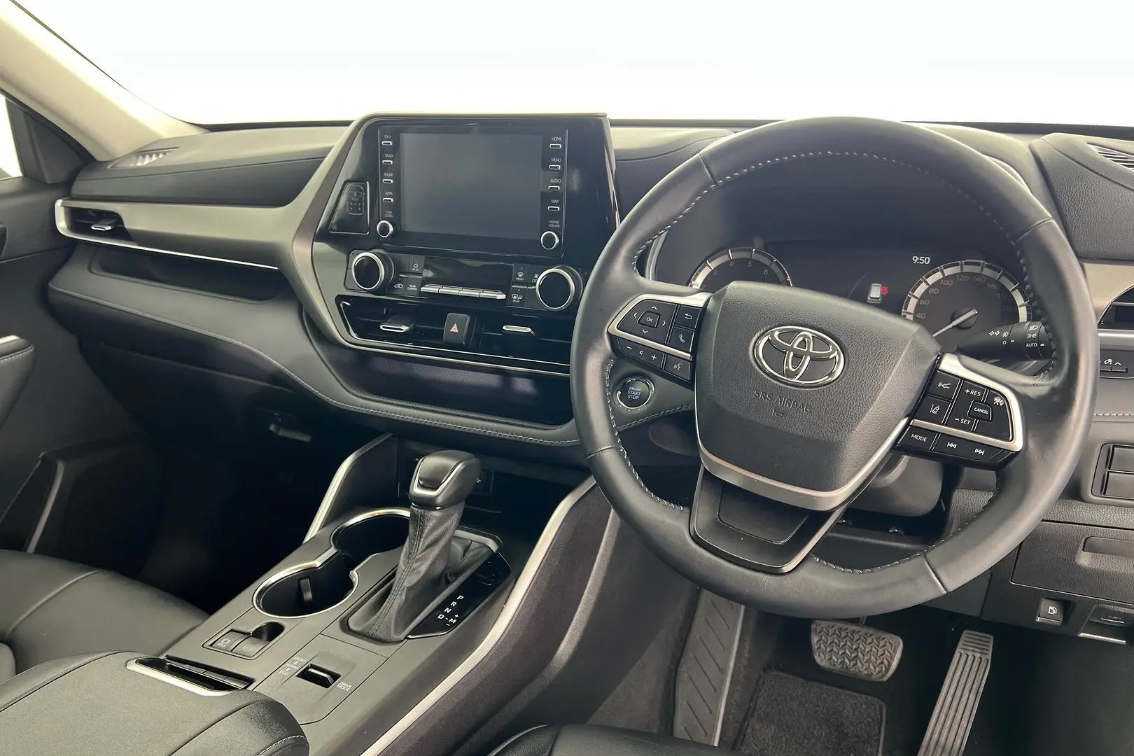 2021 Toyota Kluger Gallery Image 3