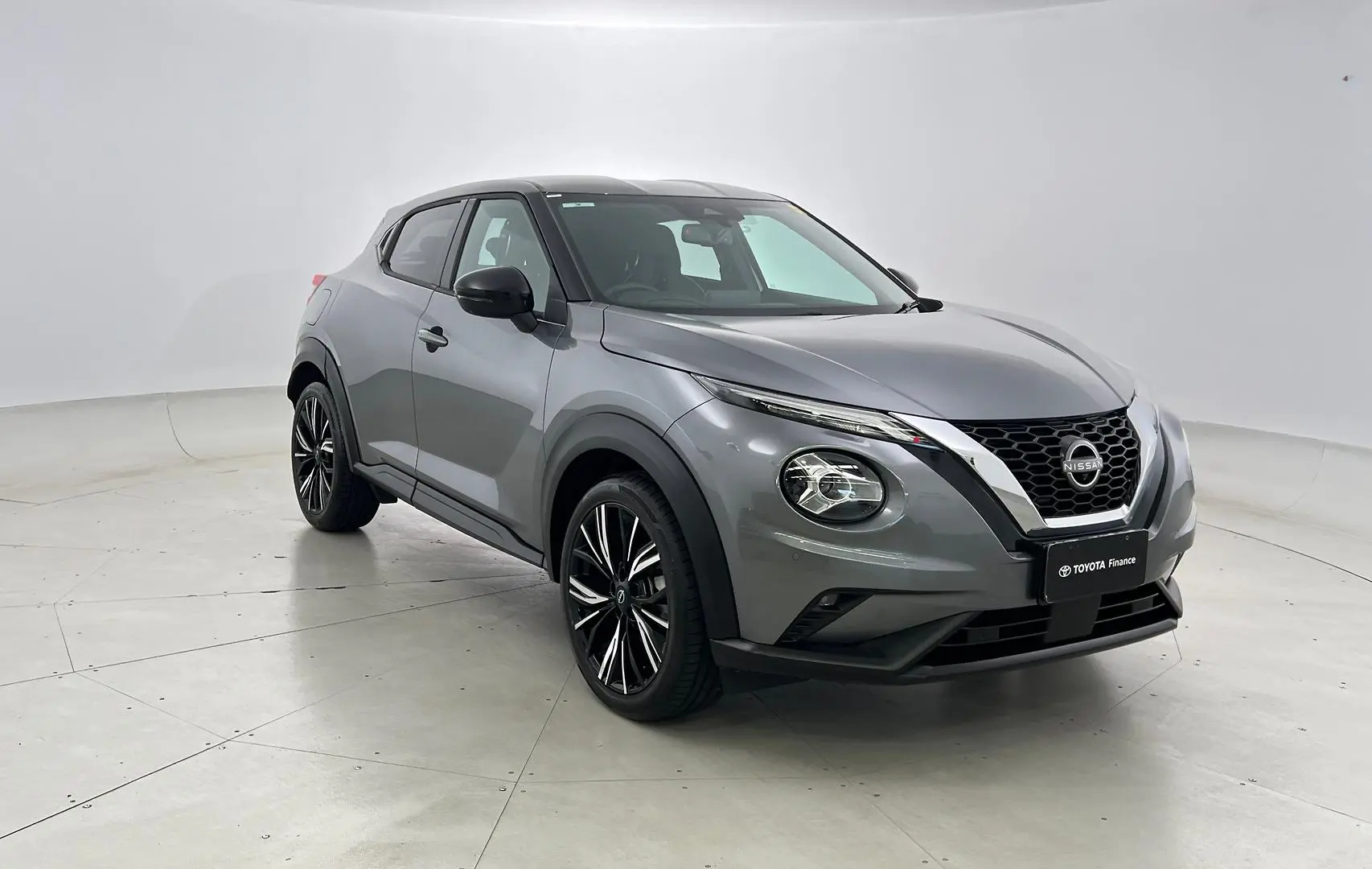 2023 Nissan Juke Gallery Image 1