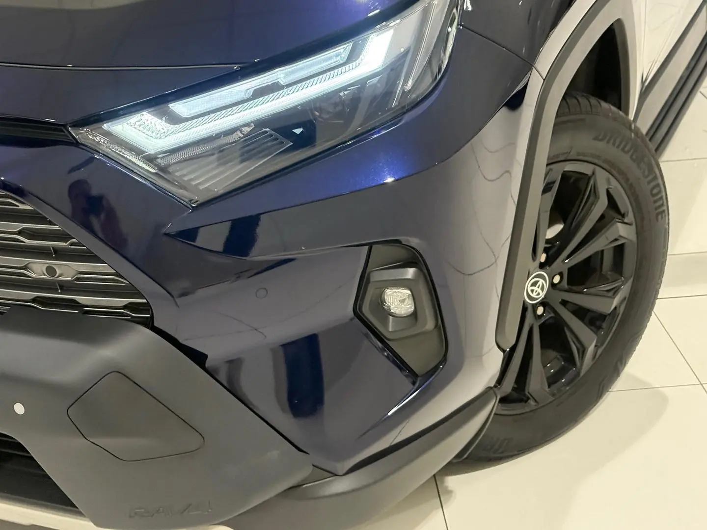 2023 Toyota RAV4 Gallery Image 11