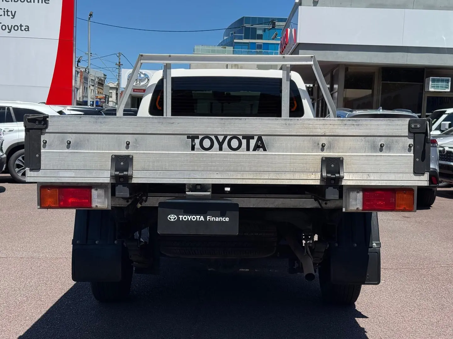 2020 Toyota Hilux Gallery Image 6