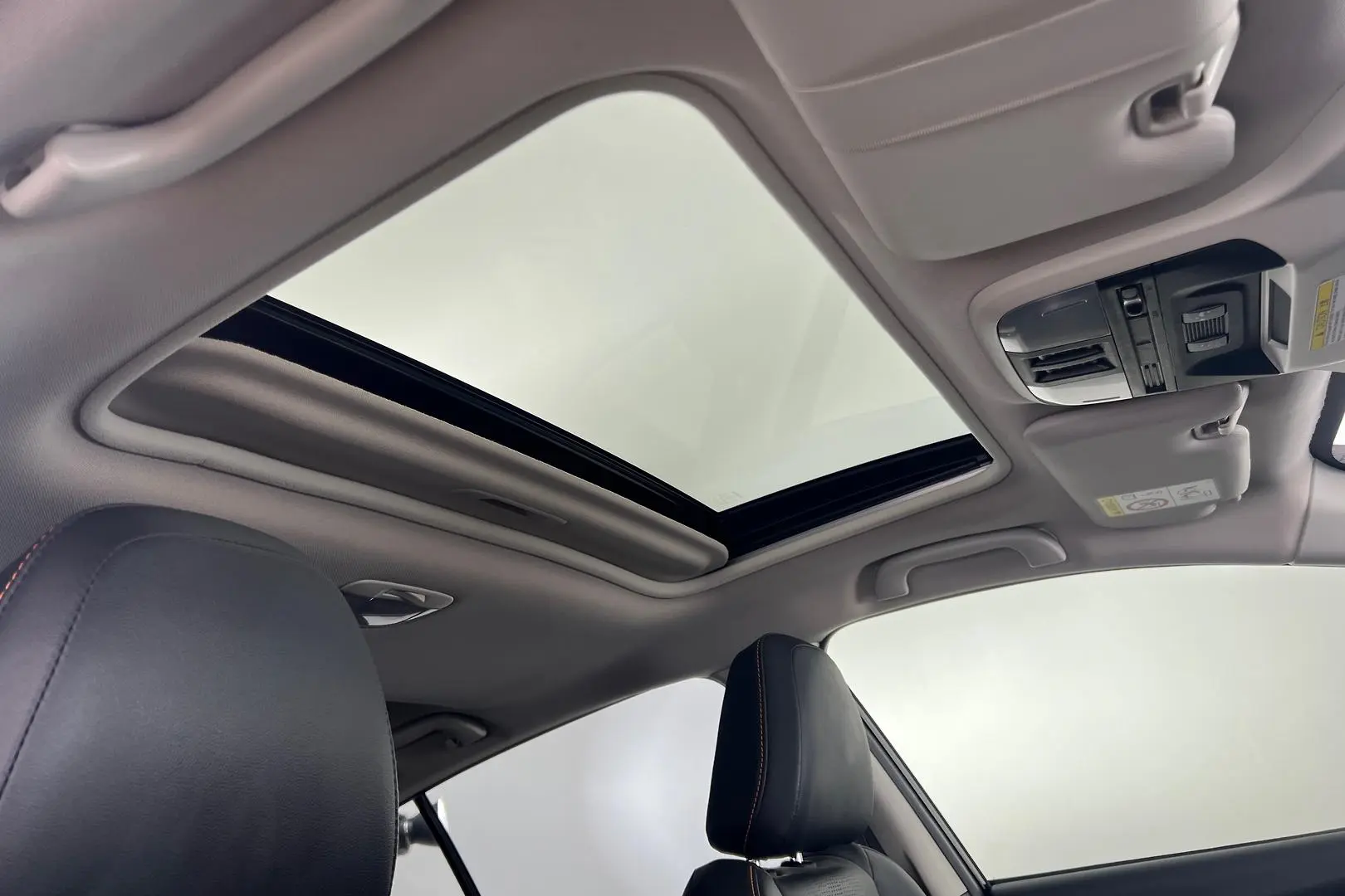 2022 Subaru XV Gallery Image 4