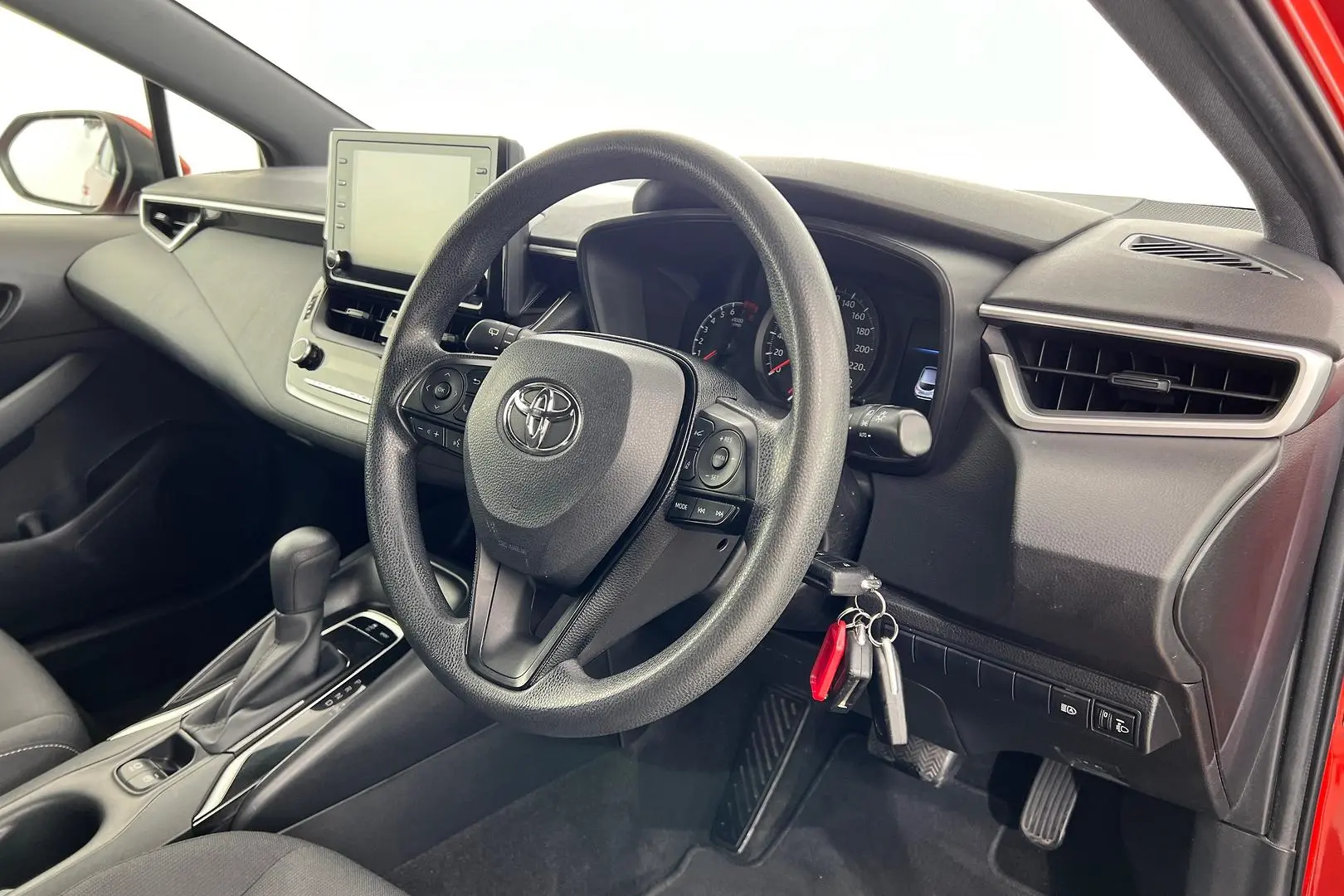 2018 Toyota Corolla Gallery Image 3