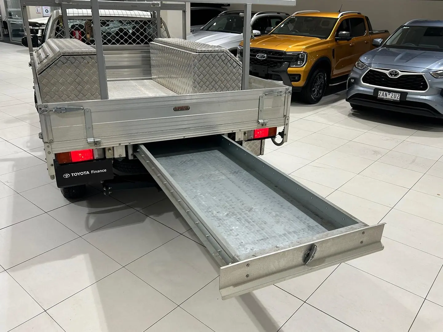 2020 Toyota Hilux Gallery Image 14