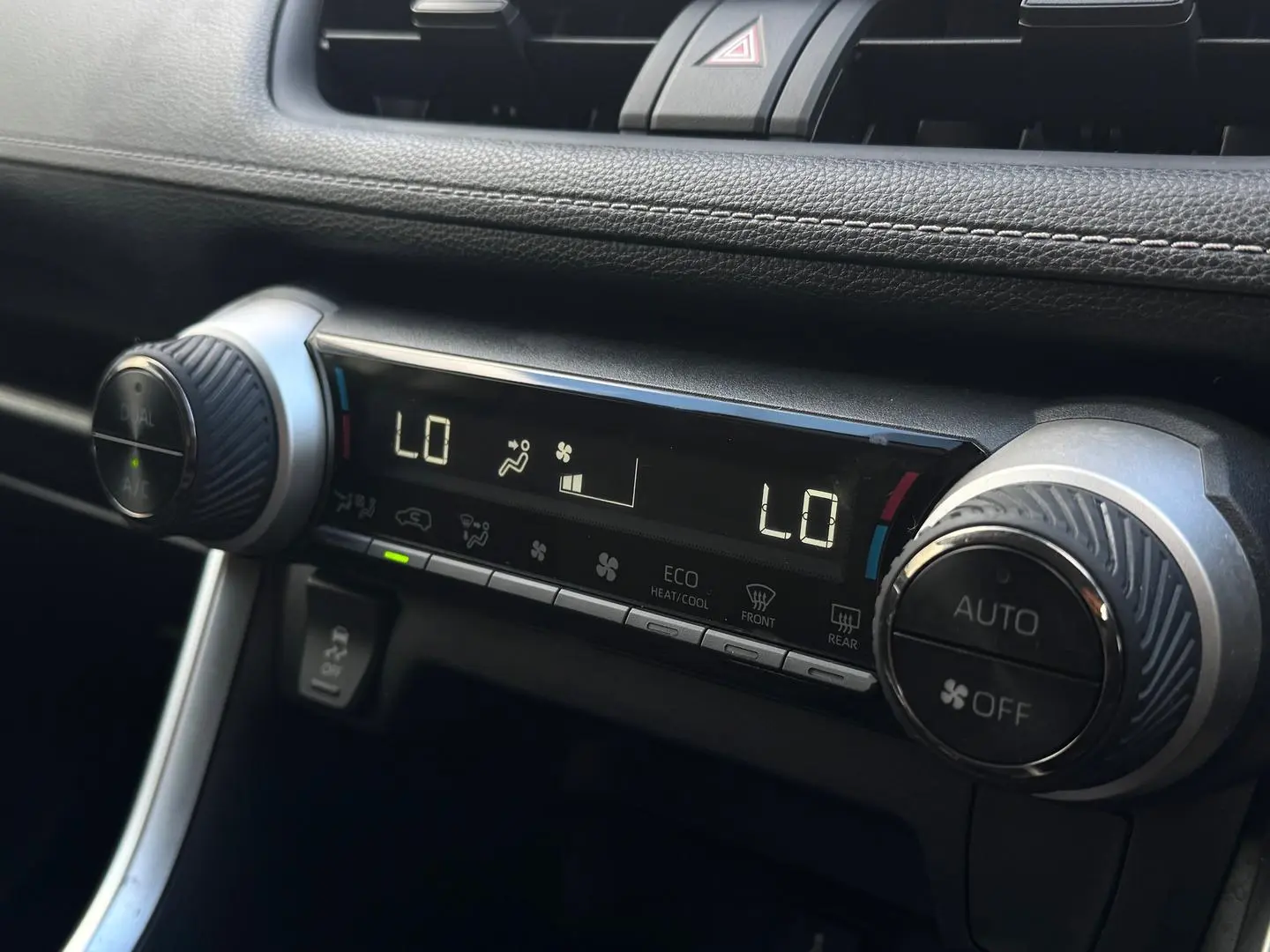 2021 Toyota RAV4 Gallery Image 14
