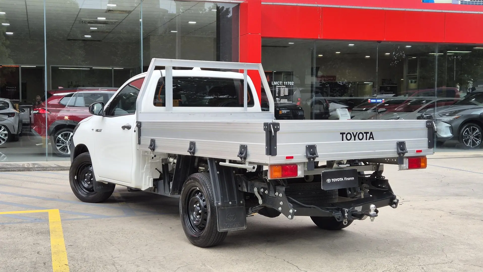 2023 Toyota Hilux Gallery Image 6