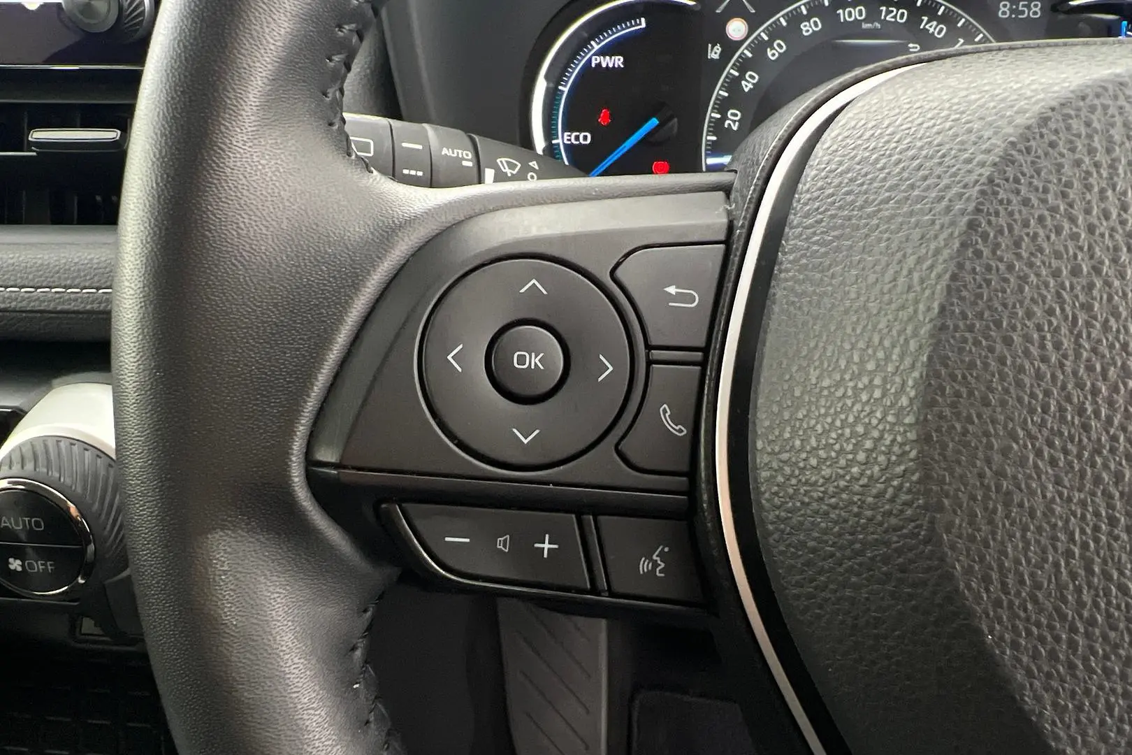 2024 Toyota RAV4 Gallery Image 19