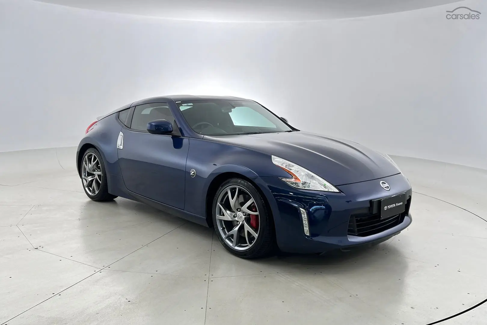 2015 Nissan 370Z Image 1