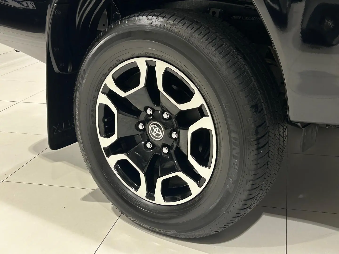 2023 Toyota Hilux Gallery Image 11