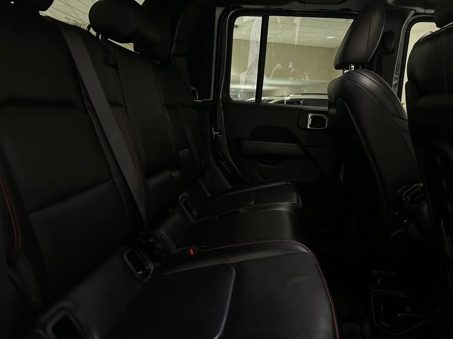 2020 Jeep Gladiator Gallery Image 14