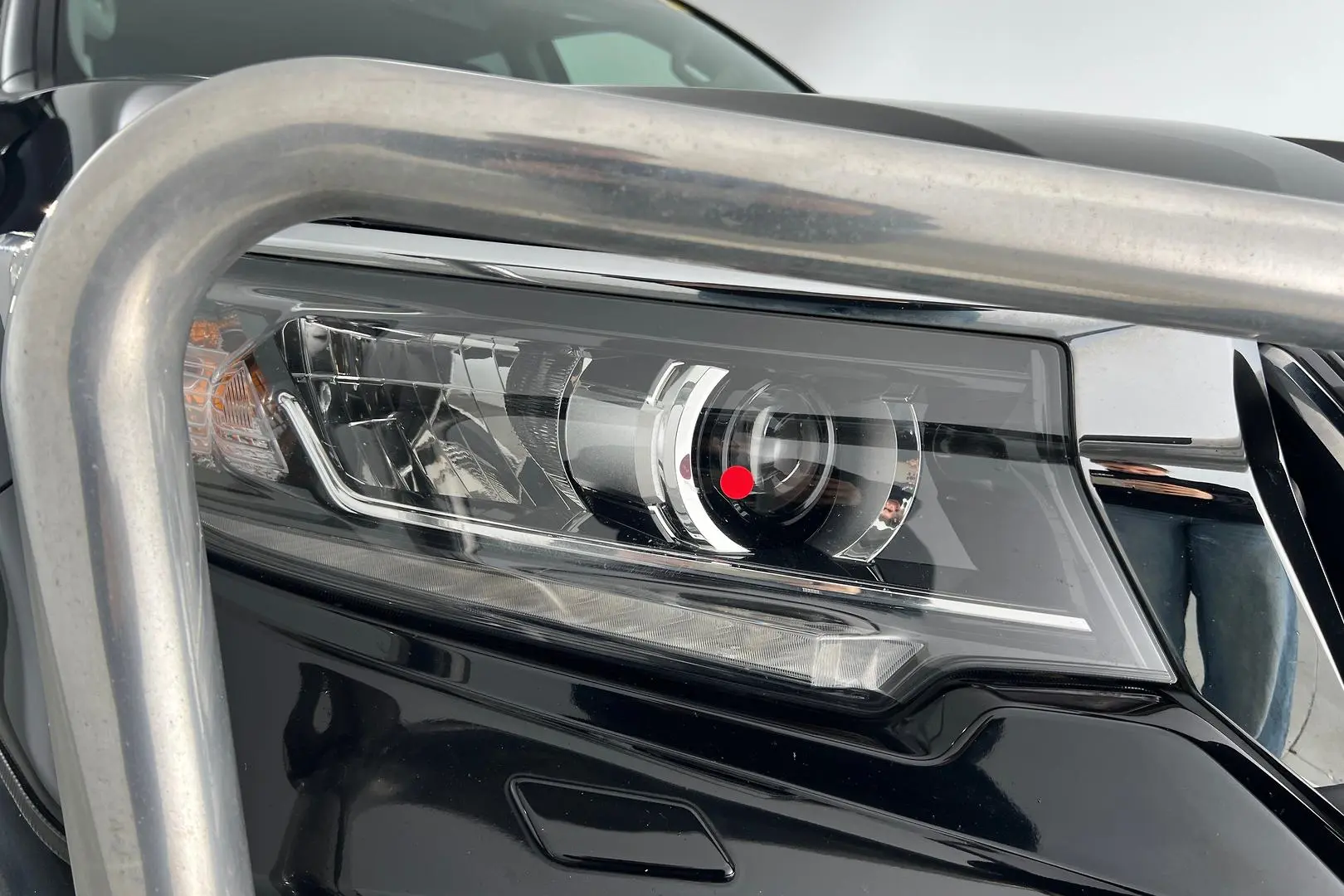 2018 Toyota Landcruiser Prado Gallery Image 2
