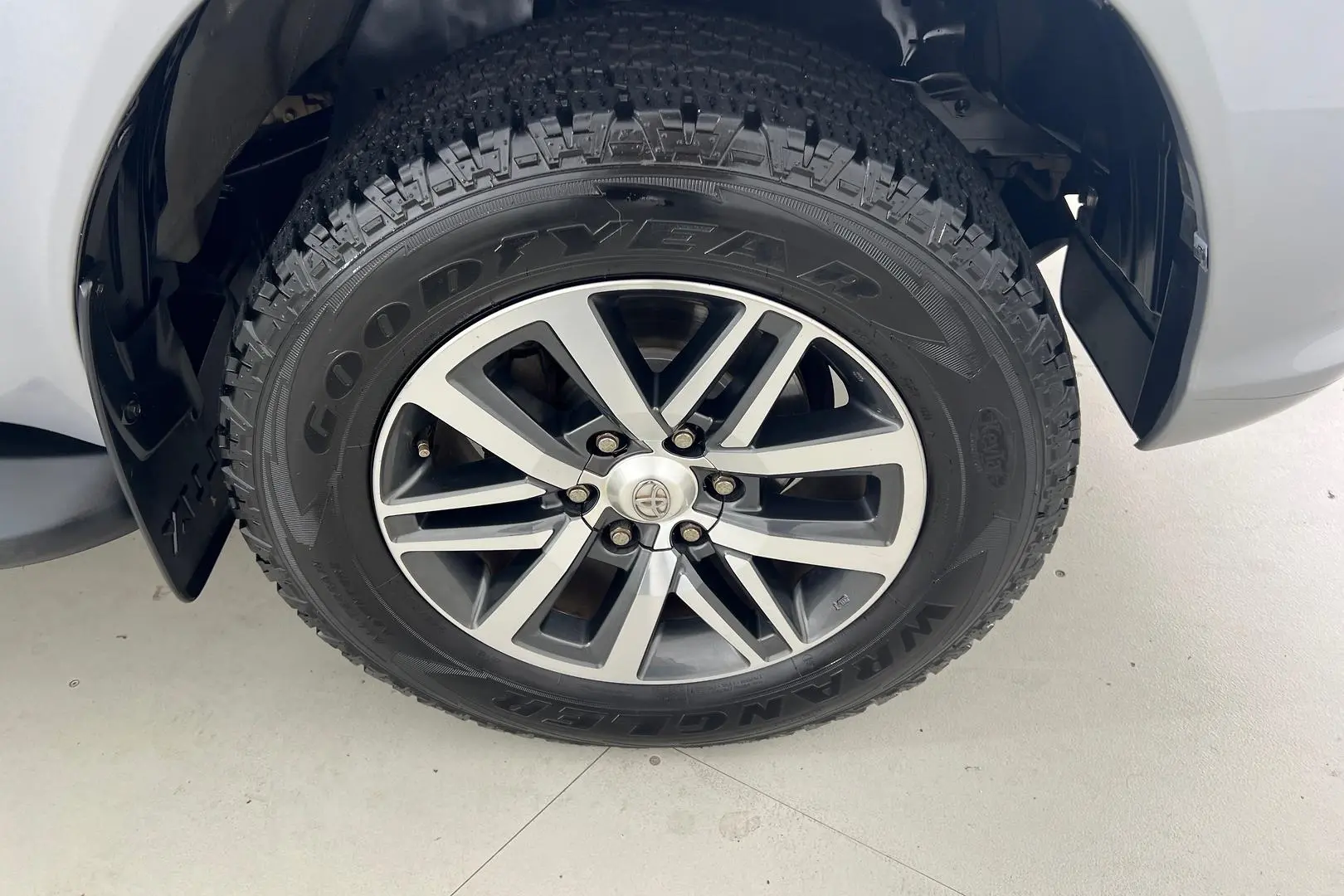 2018 Toyota Hilux Gallery Image 19