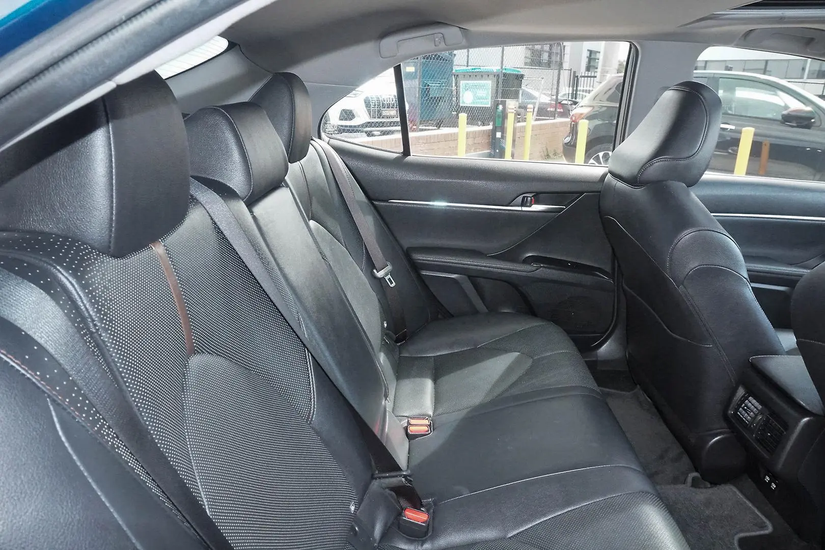 2018 Toyota Camry Gallery Image 18