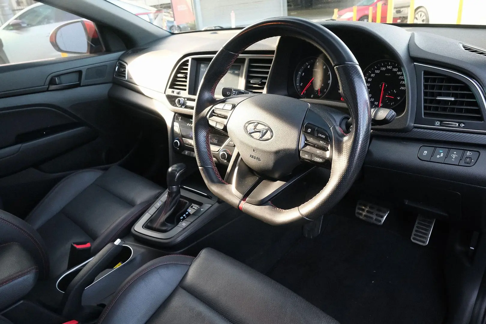 2017 Hyundai Elantra Gallery Image 7
