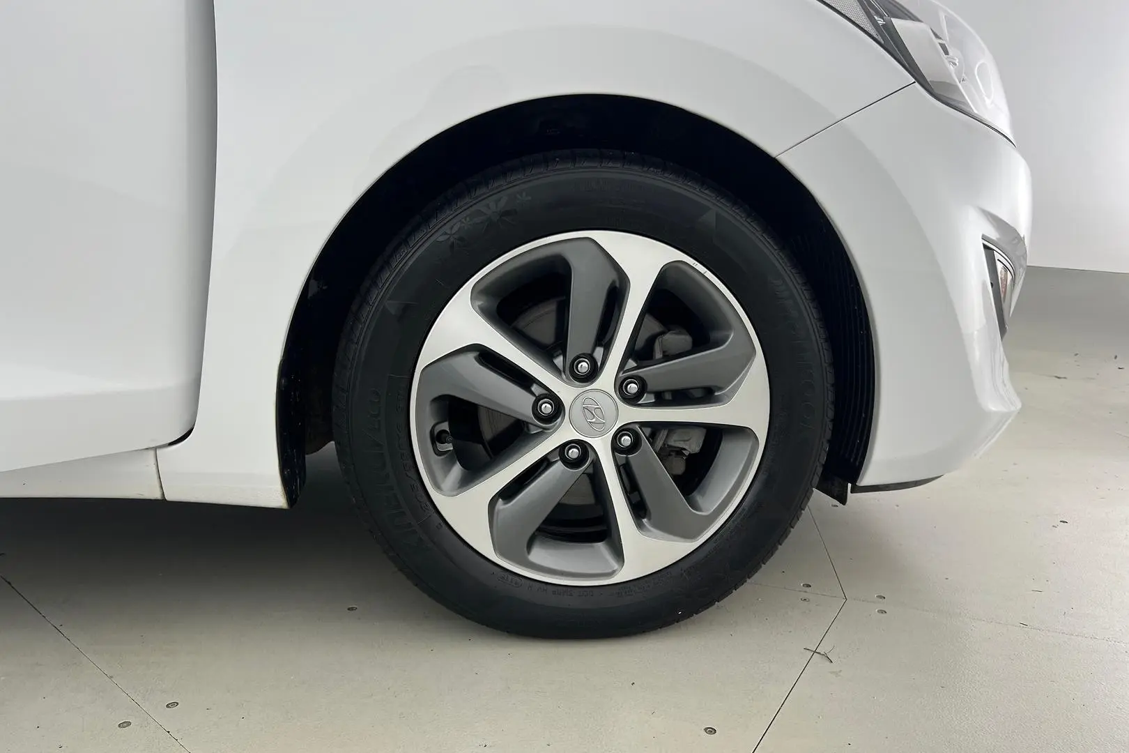 2016 Hyundai i30 Gallery Image 22