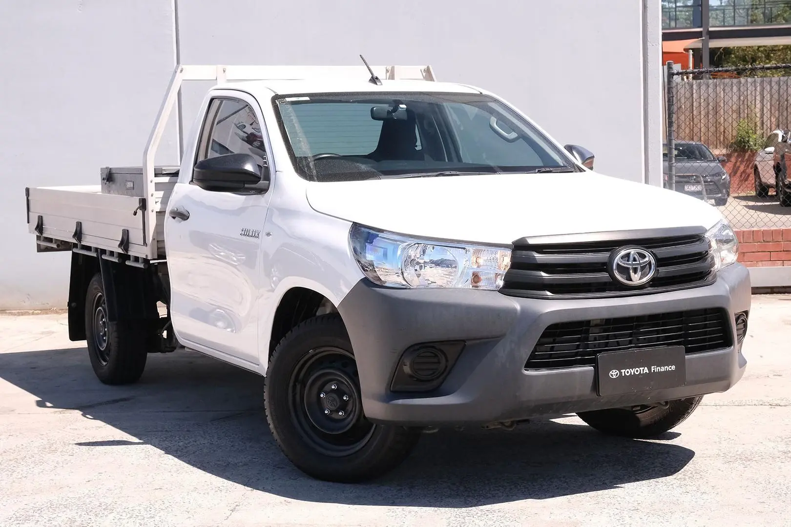 2017 Toyota Hilux Gallery Image 1