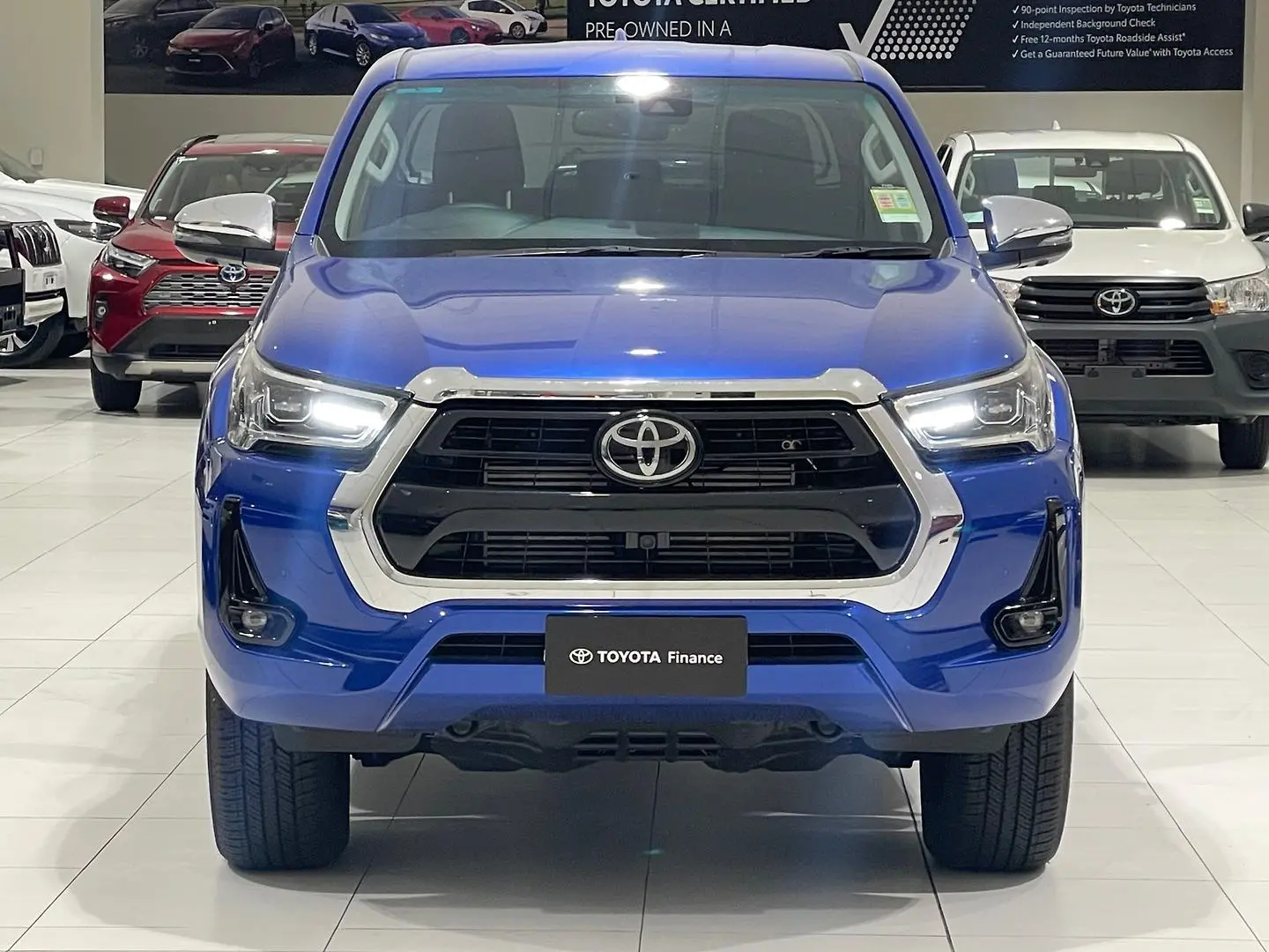 2023 Toyota Hilux Gallery Image 7