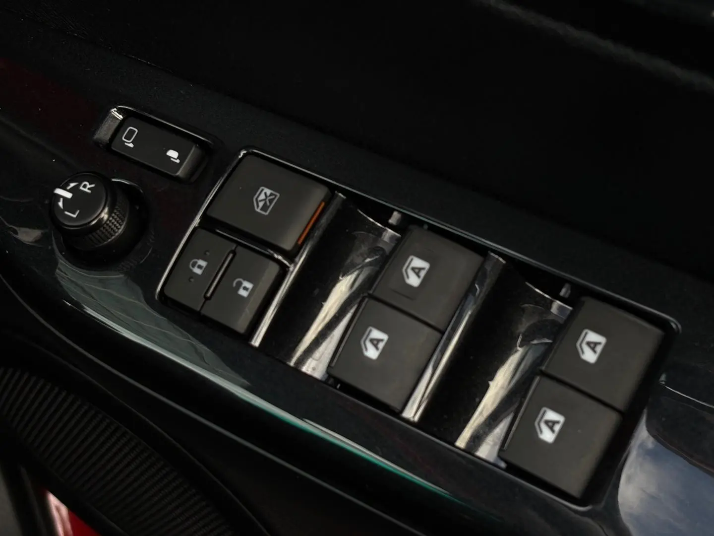 2023 Toyota Hilux Gallery Image 26