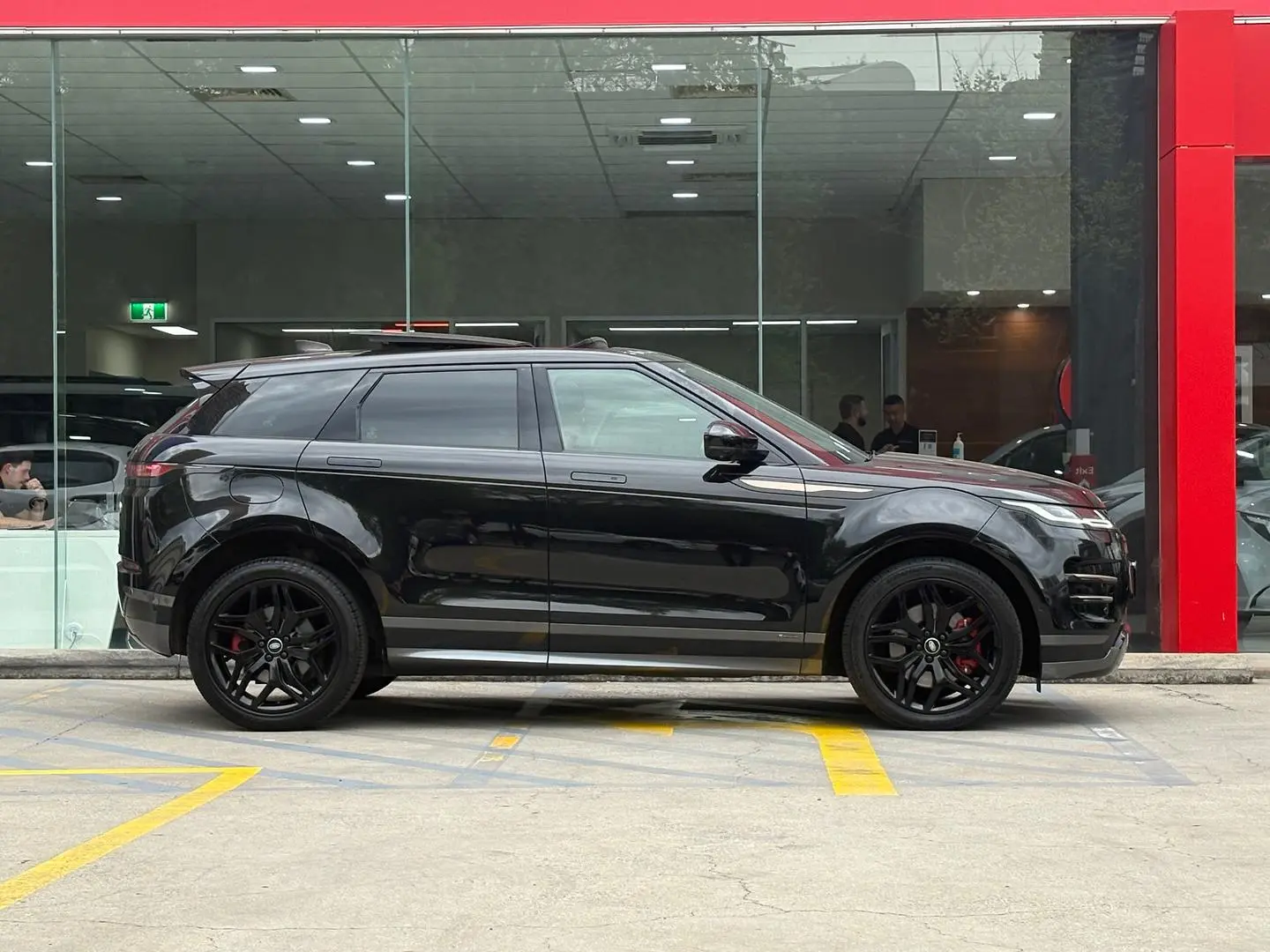 2021 Land Rover Range Rover Evoque Gallery Image 3