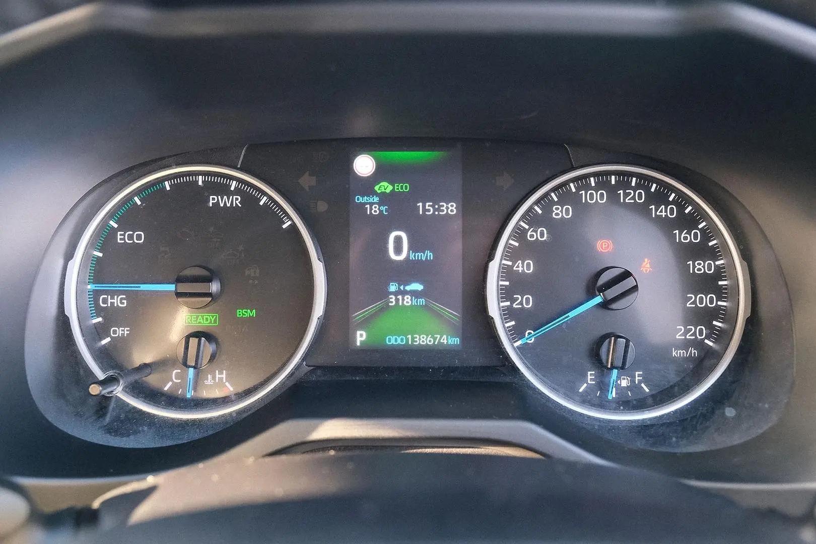 2022 Toyota RAV4 Gallery Image 16