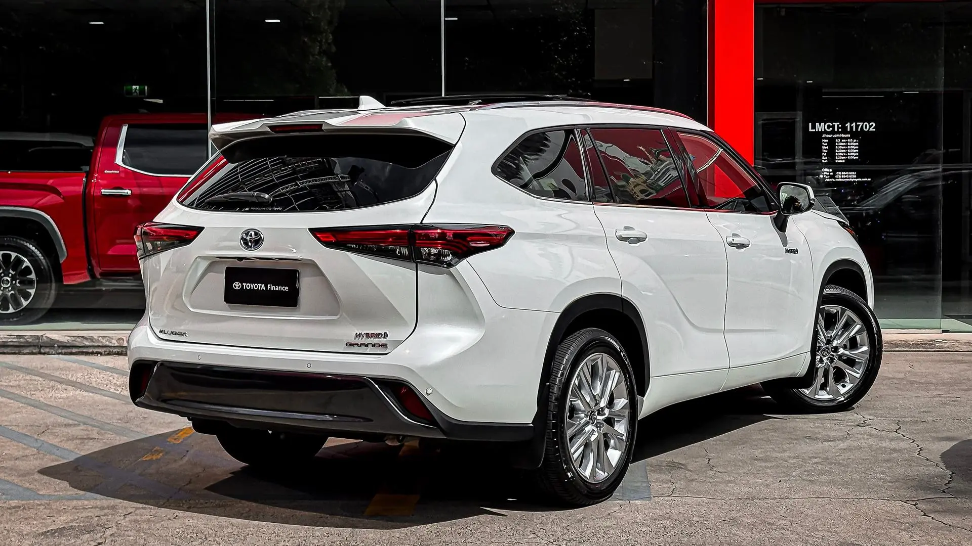 2021 Toyota Kluger Gallery Image 7