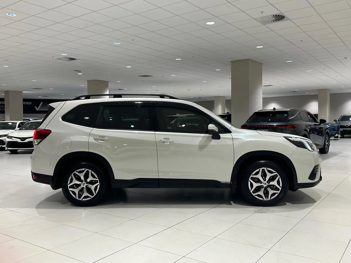 2022 Subaru Forester Gallery Image 2