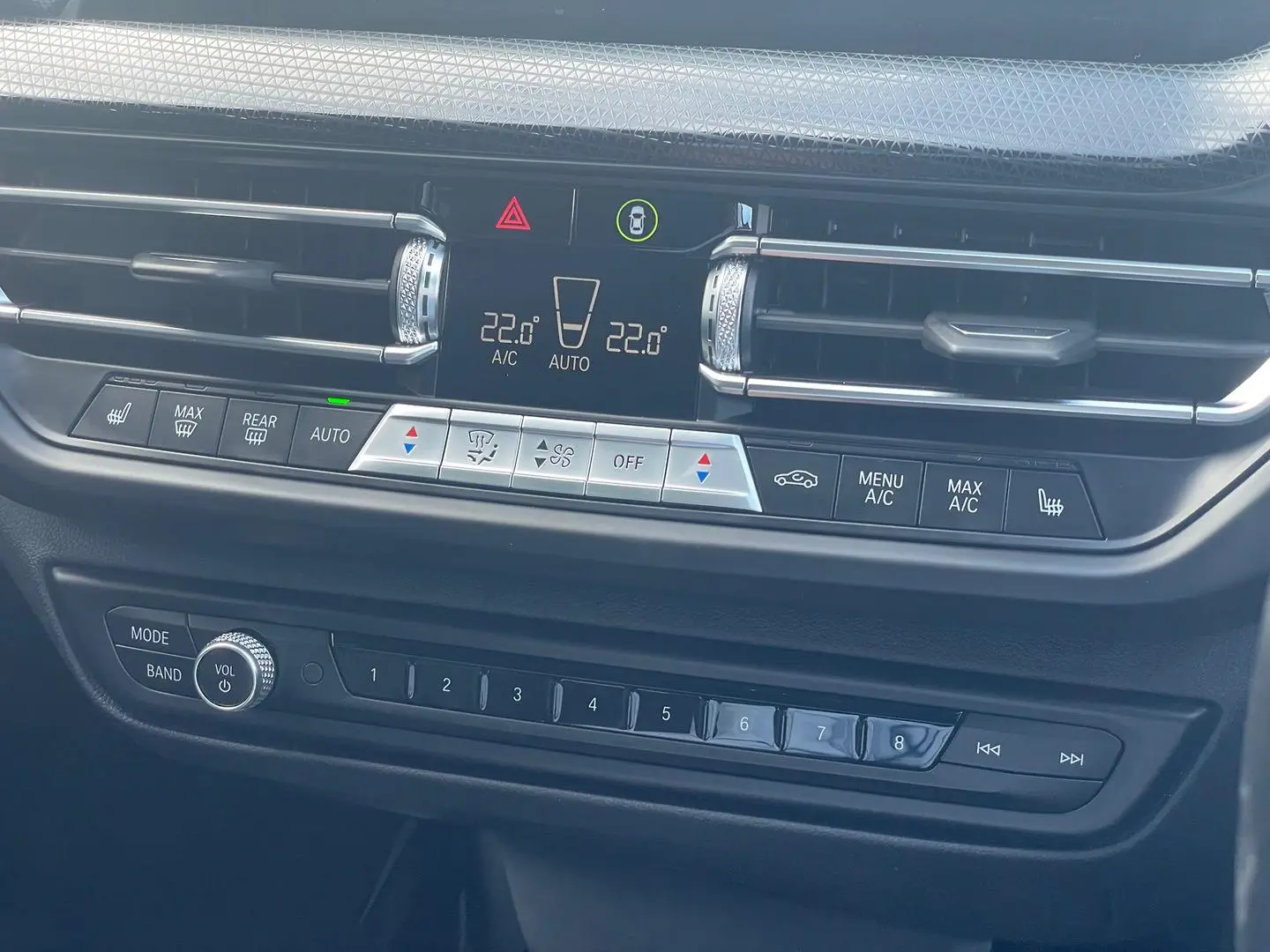 2021 BMW 1 Series Gallery Image 19