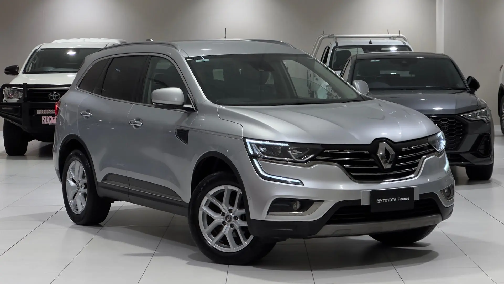 2019 Renault Koleos Gallery Image 1