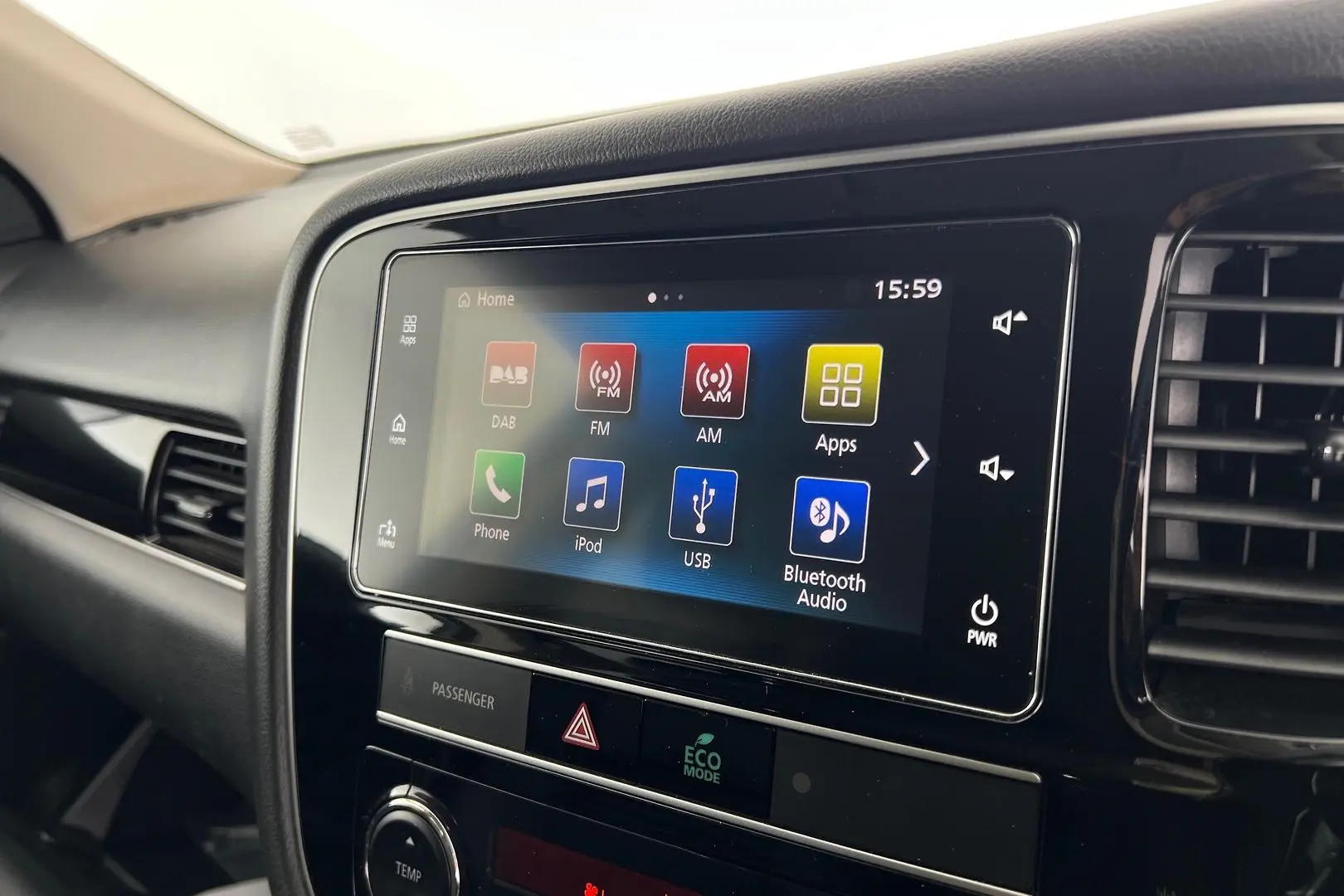 2018 Mitsubishi Outlander Gallery Image 21