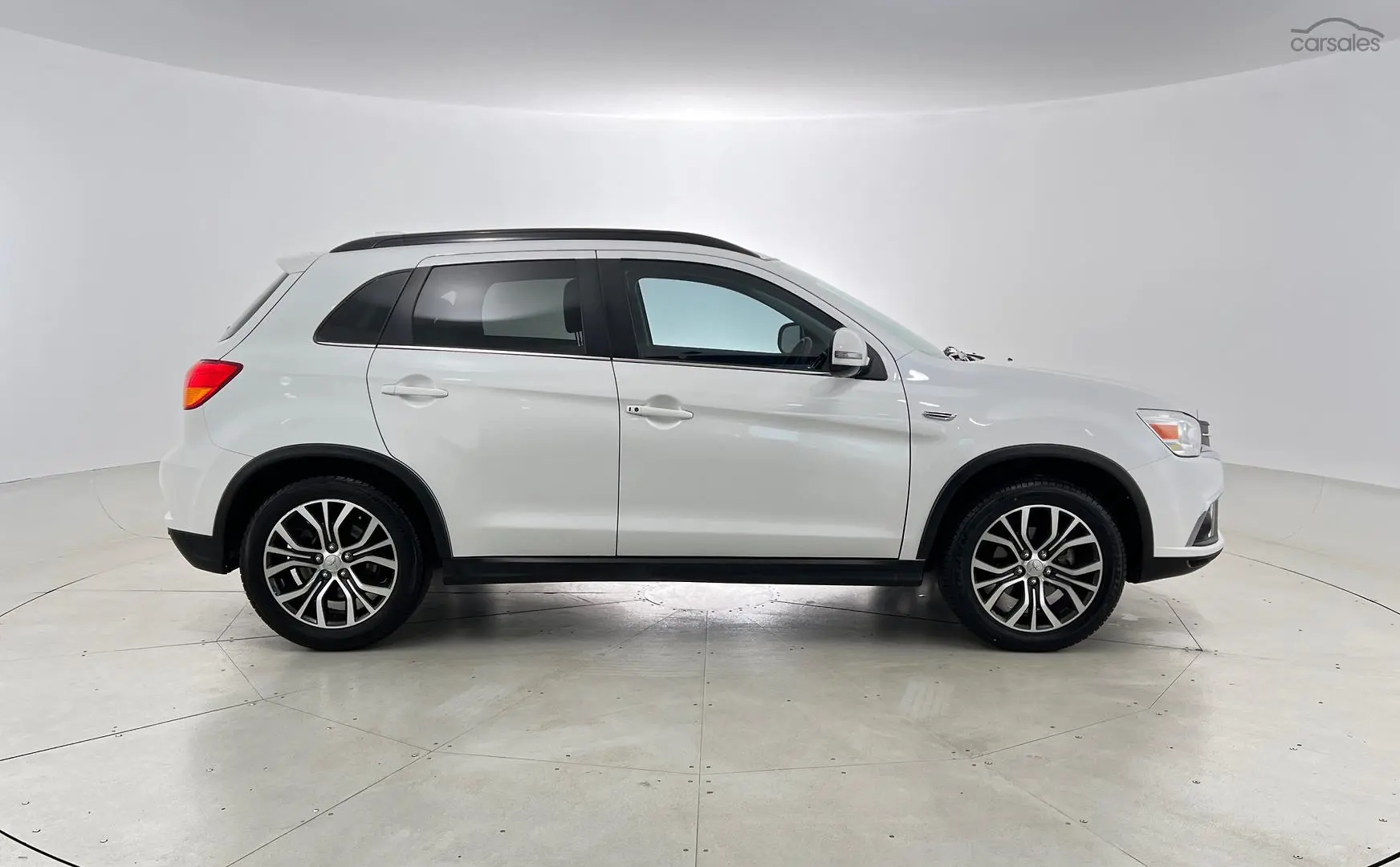 2019 Mitsubishi ASX Image 2