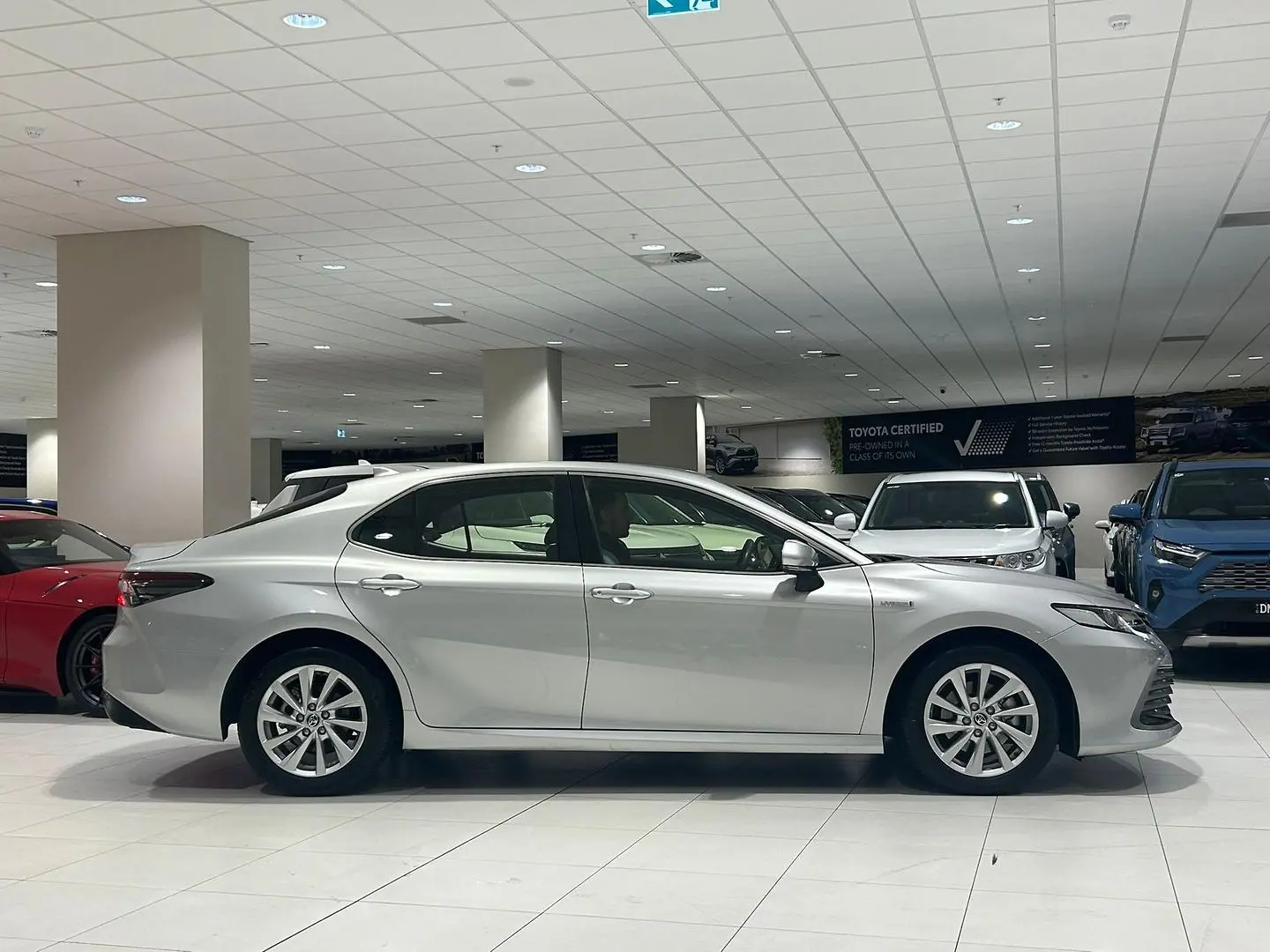 2024 Toyota Camry Gallery Image 2
