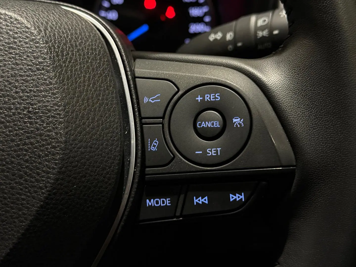2022 Toyota RAV4 Gallery Image 22