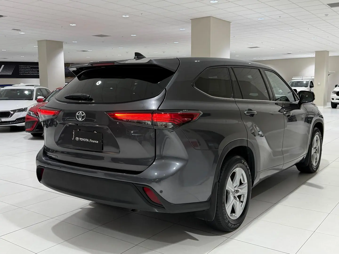 2022 Toyota Kluger Gallery Image 10