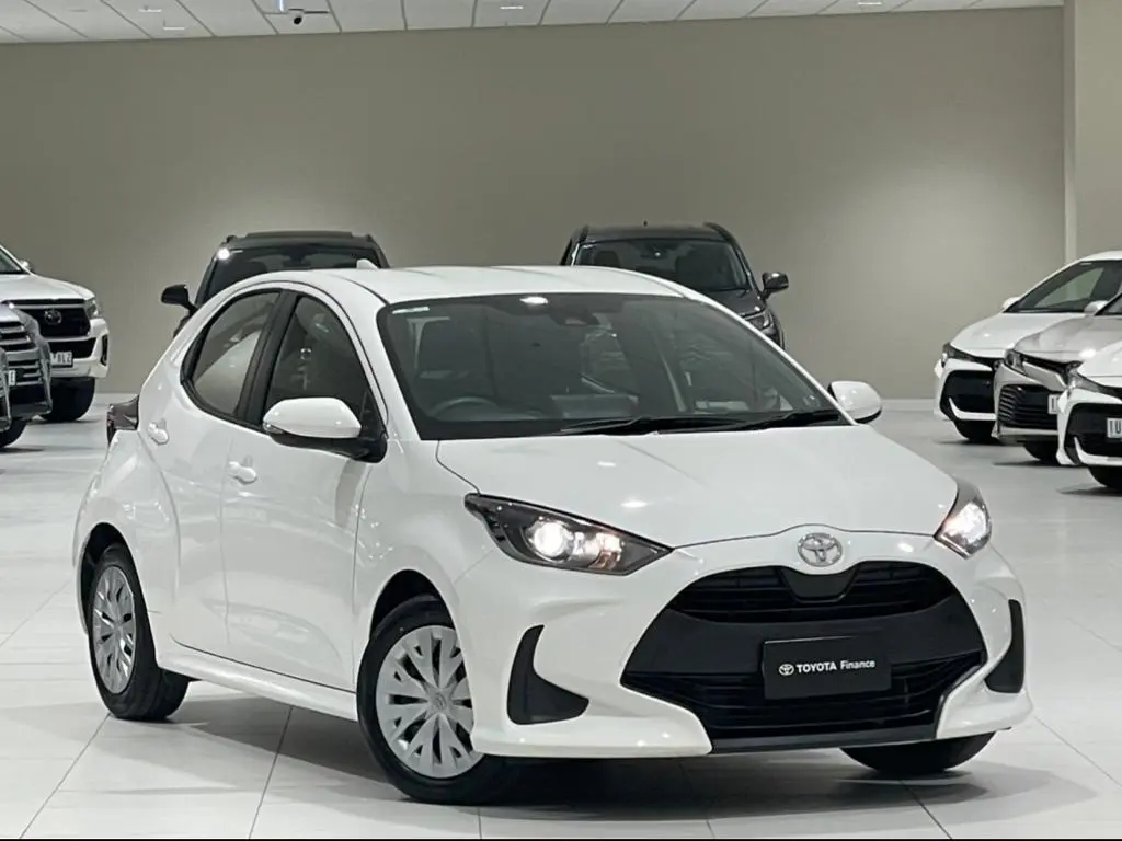 2020 Toyota Yaris Gallery Image 1