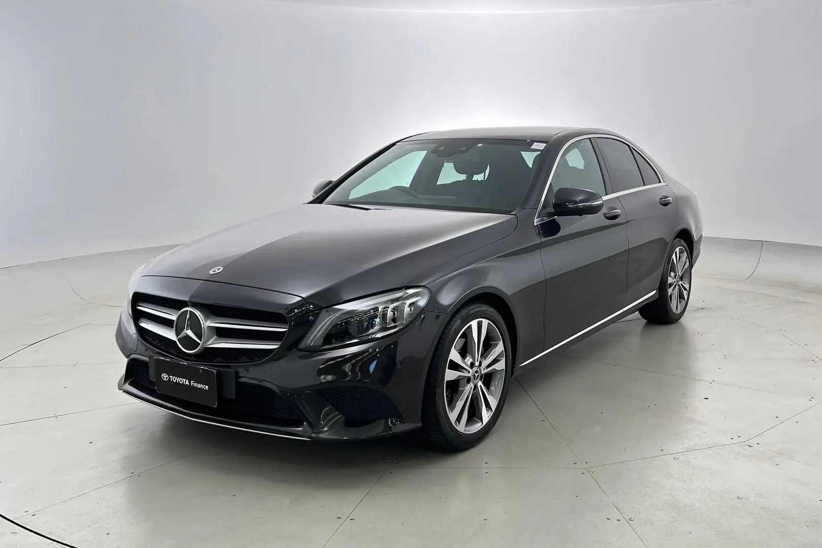 2020 Mercedes-Benz C-Class Gallery Image 9