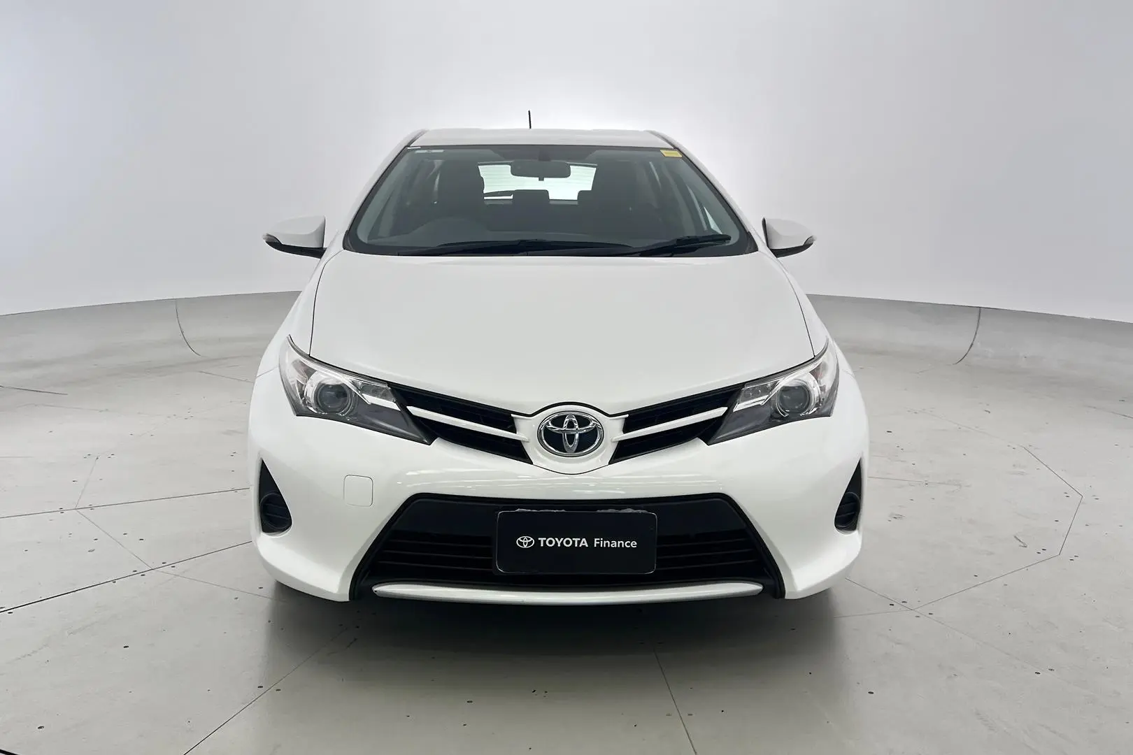 2014 Toyota Corolla Gallery Image 10